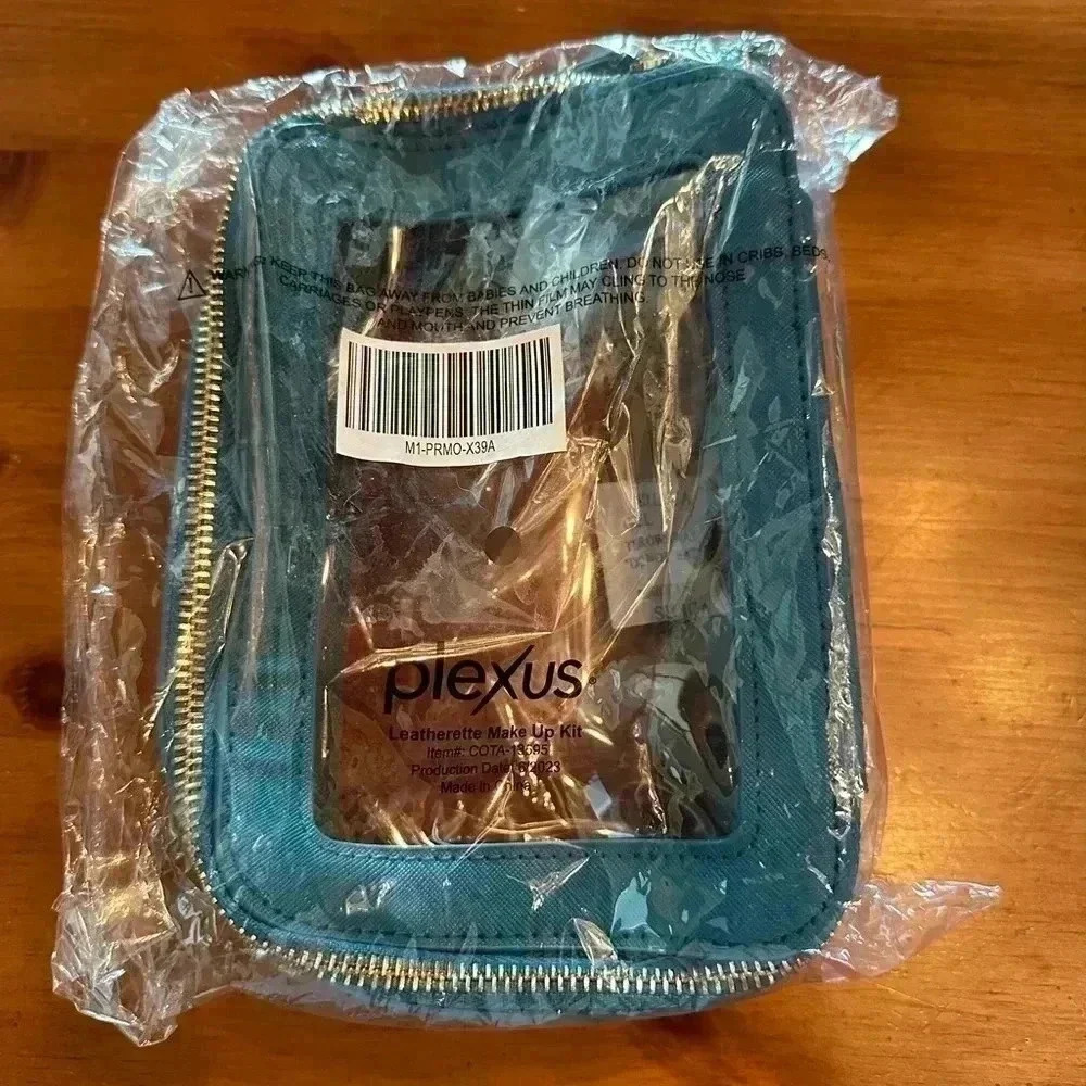 Cosmetic Travel Bag with see through front Teal Blue with Gold Zipper - Picture 4 of 4